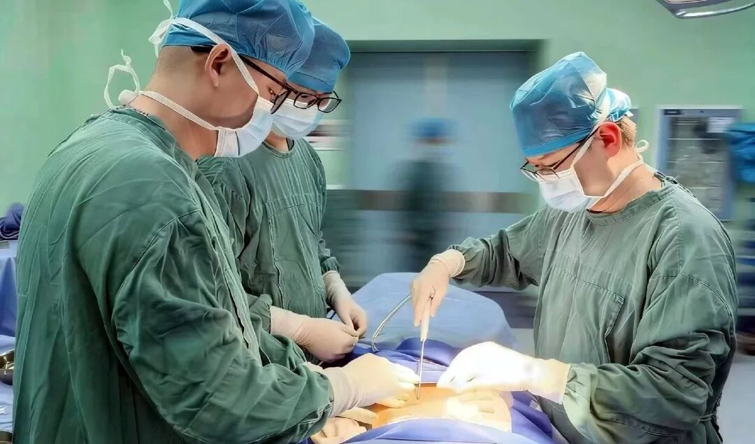 一把“水”做的手术刀，就能温柔去掉“富贵包”？