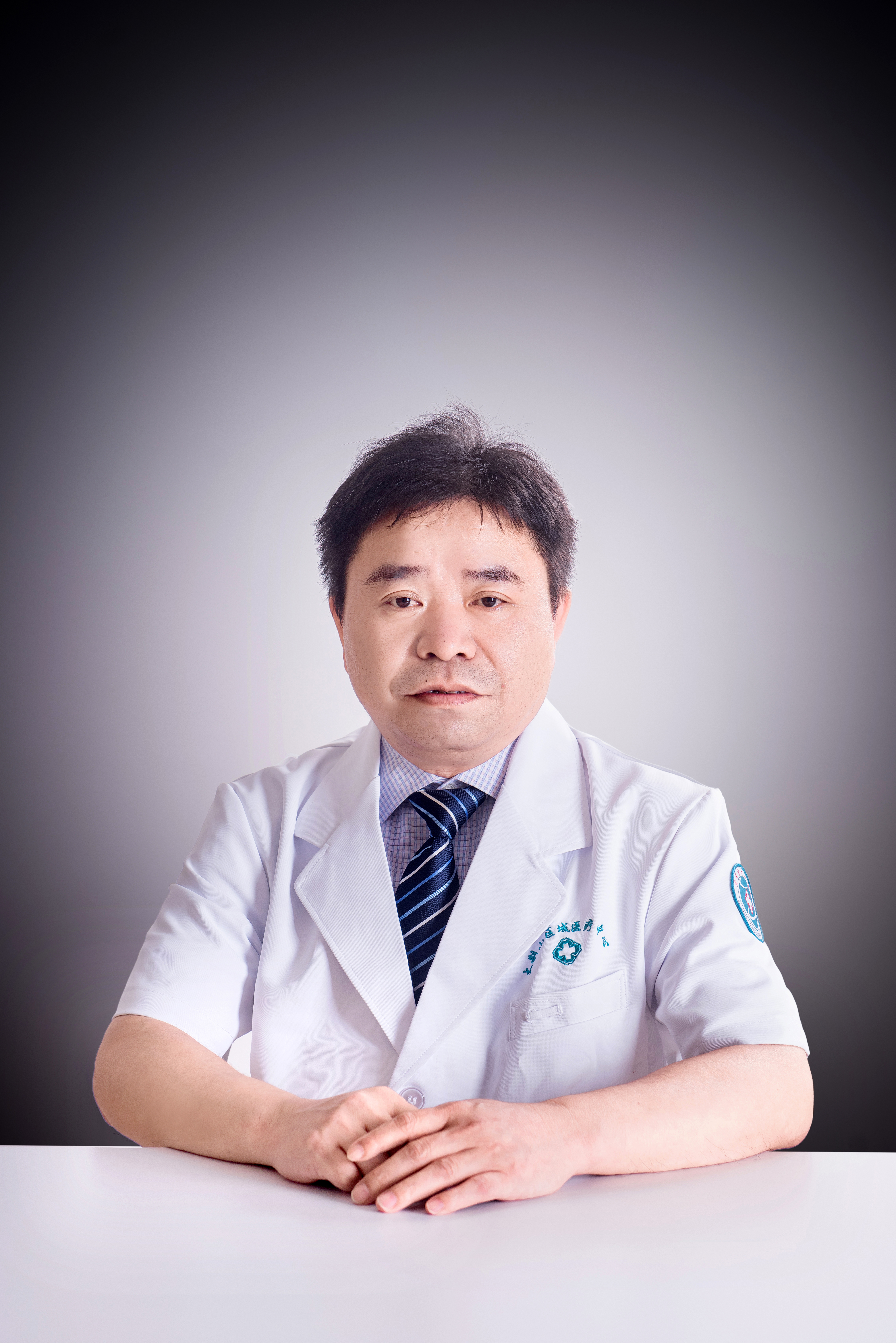 吴继雄.jpg